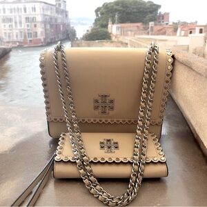 TORY BURCH NEW SET in Britten Studs Light Nougat! Crossbody & matching w…